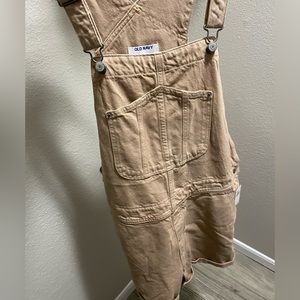 Slouchy short overalls